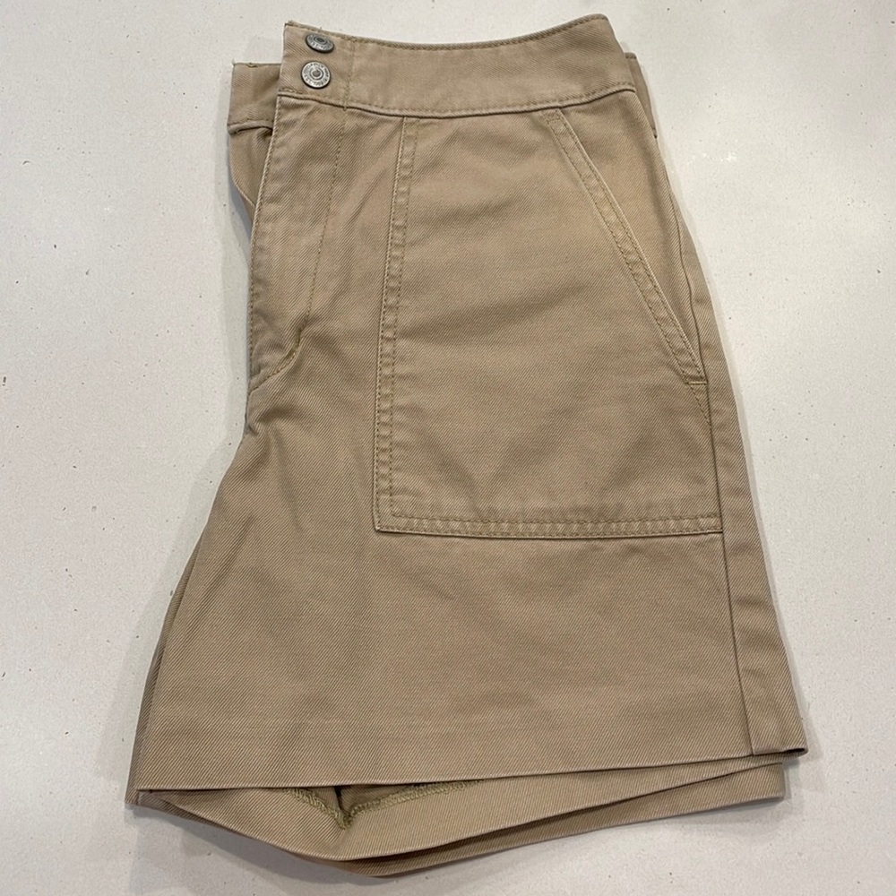 Gap Khaki cargo high rise shorts (size 0)